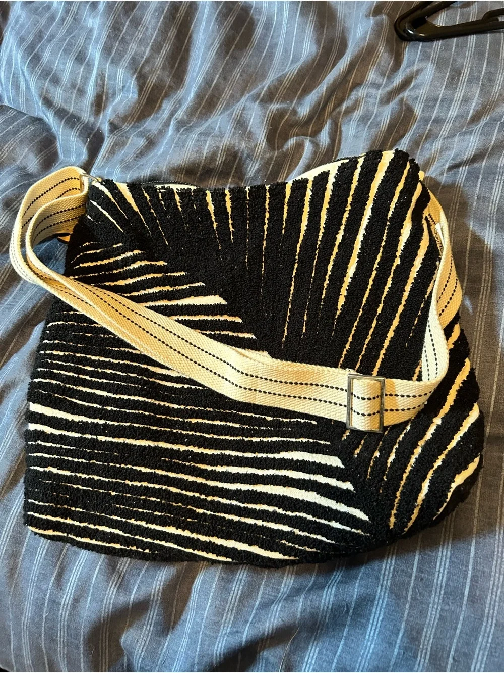 NWOT Monstera Cross Body Hobo Bag with Adjustable Straps